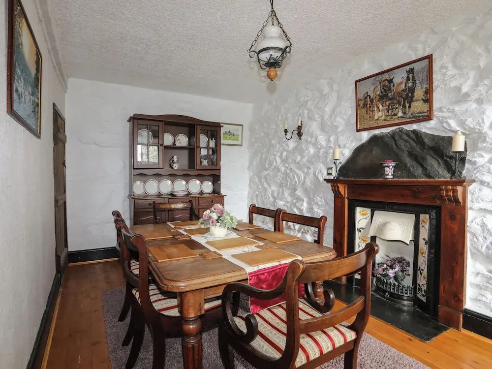 Hendy Cottage