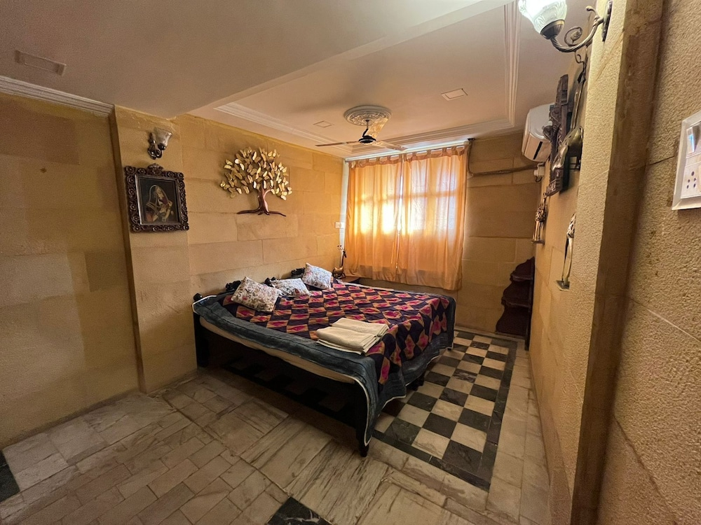 Hotel Surja Jaisalmer