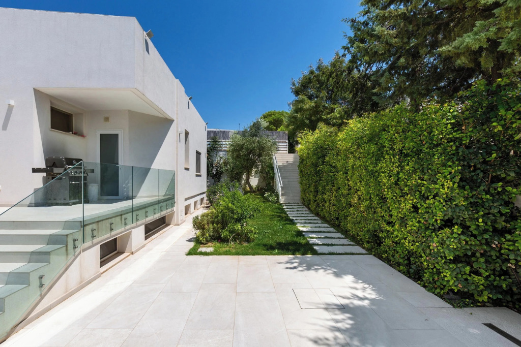 2502 B&B Villa Eragea - Camere Standard by Barbarhouse