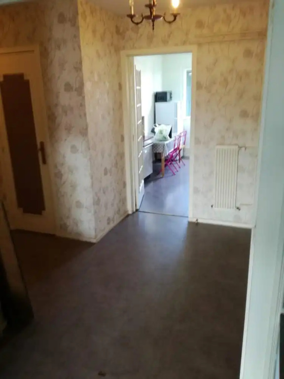 Apartment With 2 Bedrooms in Clermont-ferrand, With Wonderful Mountain View and Balcony