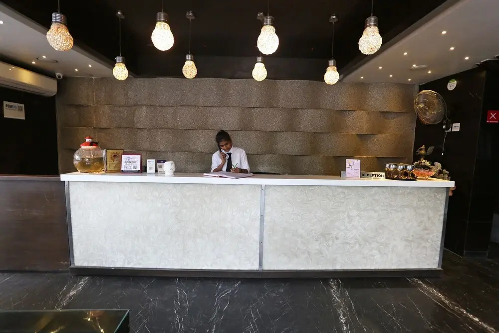Capital O 5895 M K Vivanta
