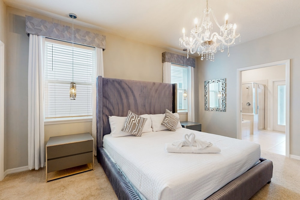 Inviting Family-friendly Home W/private Pool, Spa, Central AC, & W/D