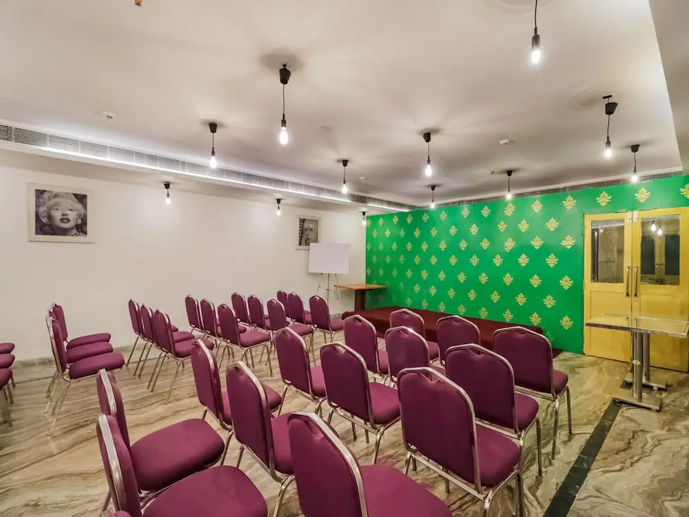 Oyo 36315 Miu Eco Hotel