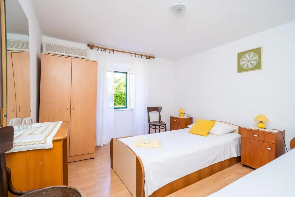 Apartments Lidija