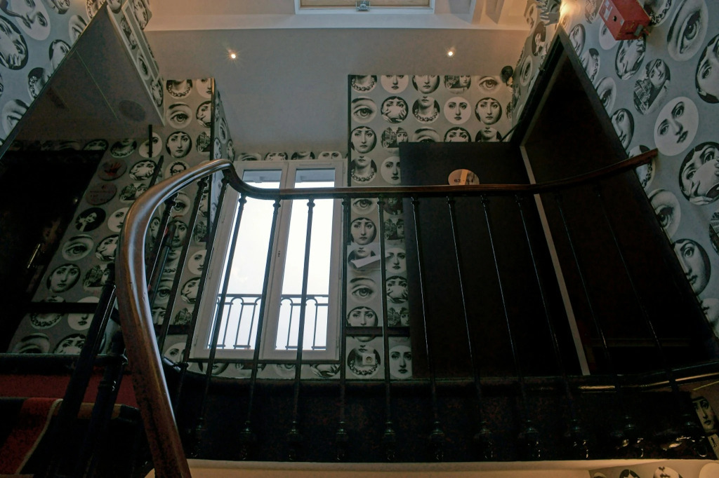 Hôtel du Triangle dOr - Proche Madeleine