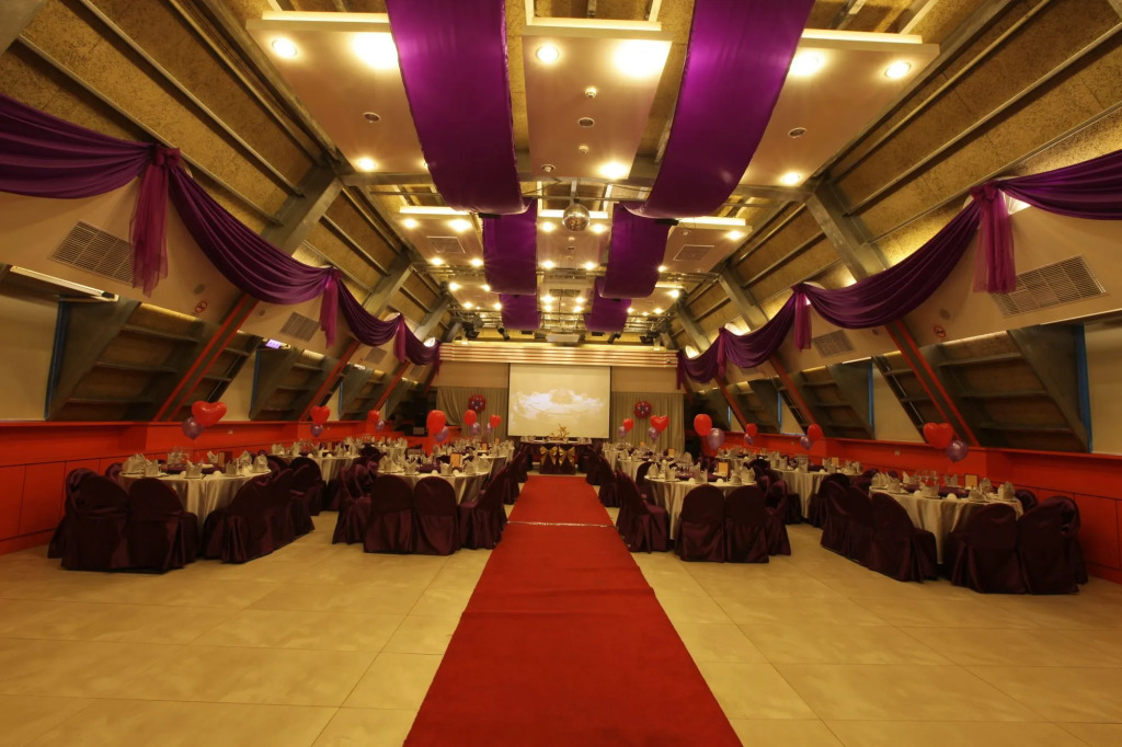 Resort One Hotel