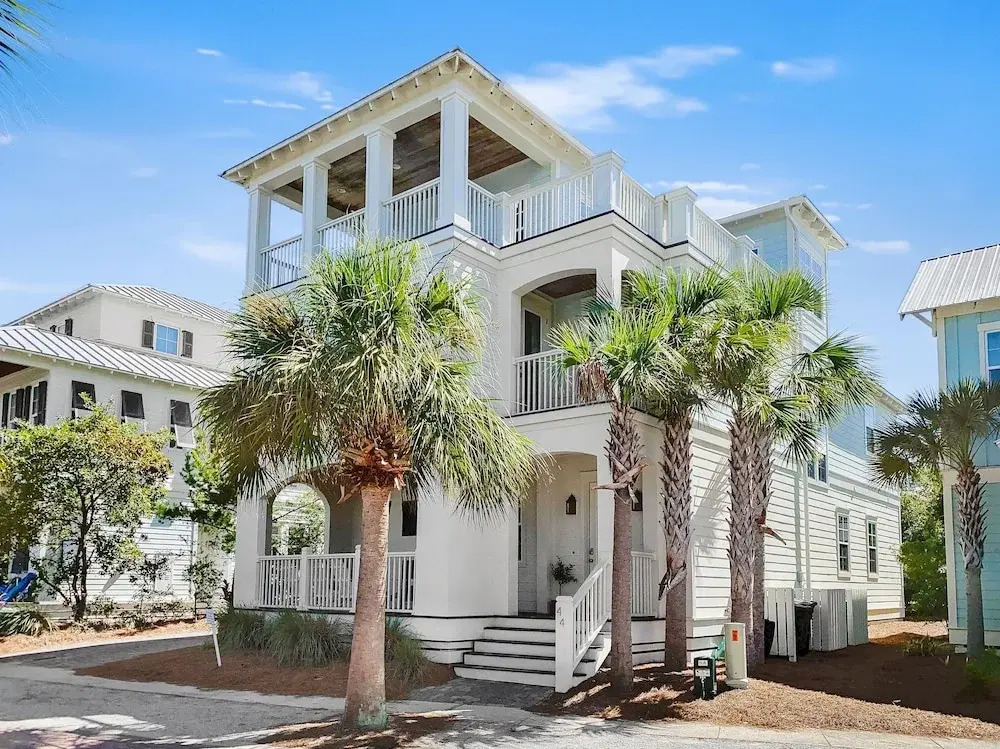 Ciao Bella 7 Bedroom Home by RedAwning