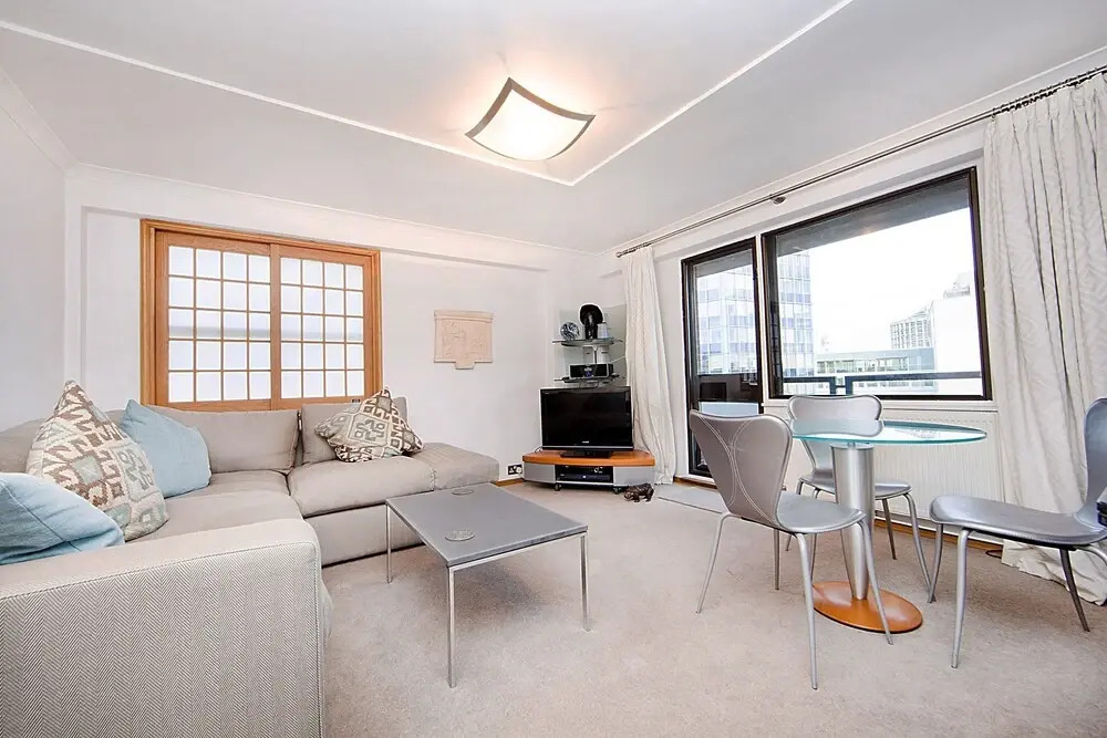 One Bedroom Apartment With Great Views Close to Covent Garden