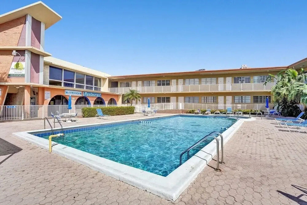 Hallandale Beach Vacation Home Pool Beach