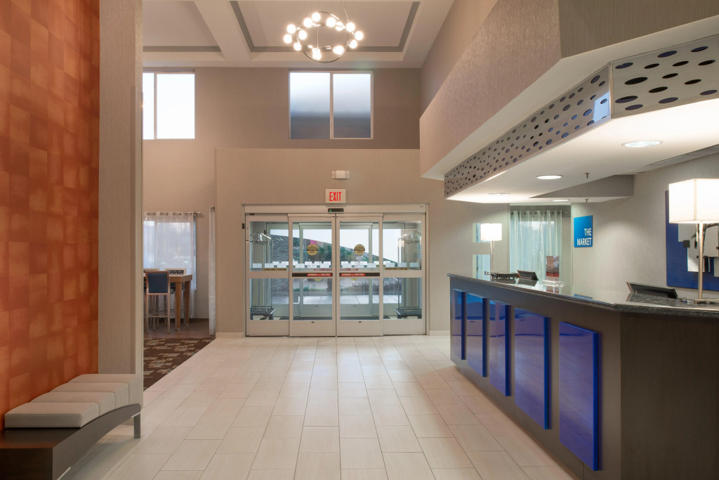 Holiday Inn Express Rocklin - Galleria Area by IHG
