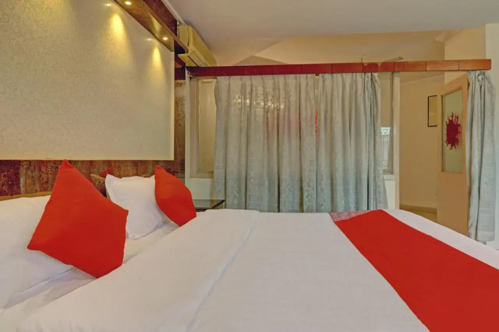 Hotel Sri Sai Grand Central by Oyo