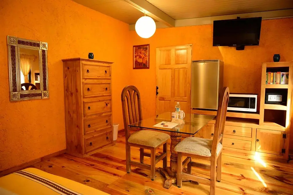 Mex Suites Casa Azul B&B