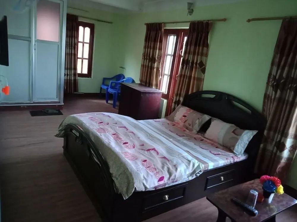 OM Stupa Guest House
