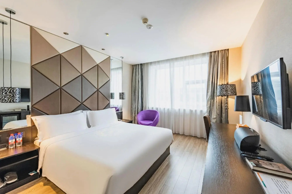 Atour Light Hotel Dalian Zhongshan Square Renming Road