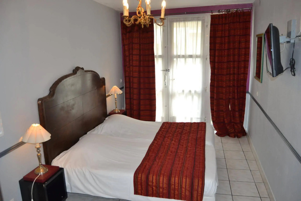 Brit Hotel Comtes De Champagne - Troyes Centre Historique