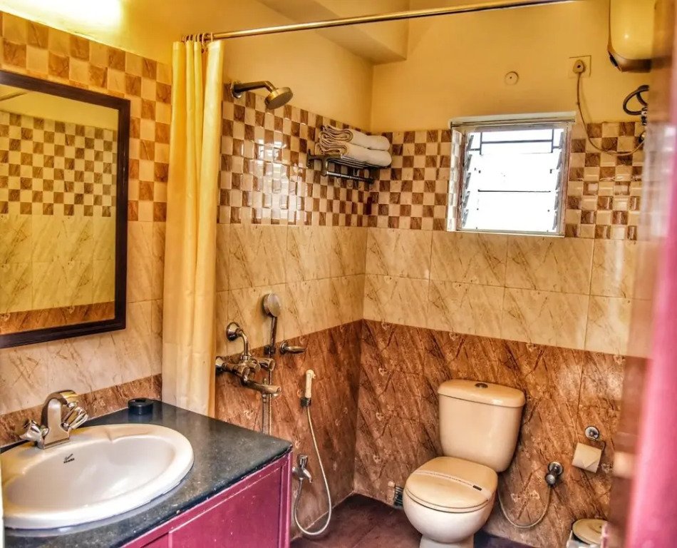 66/2B The Guest House