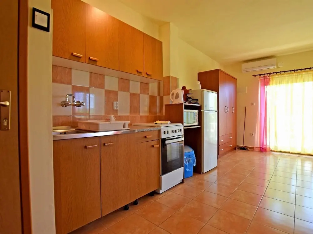 Apartments Pinka 30 M From The Sea
