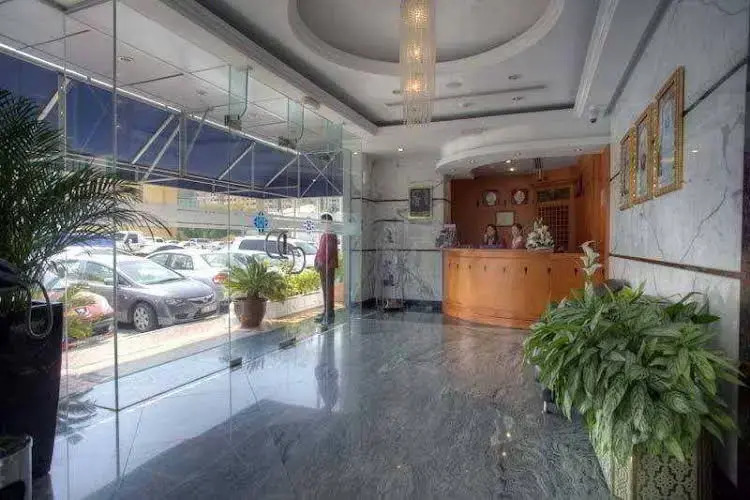Al Diar Palm Suites Hotel