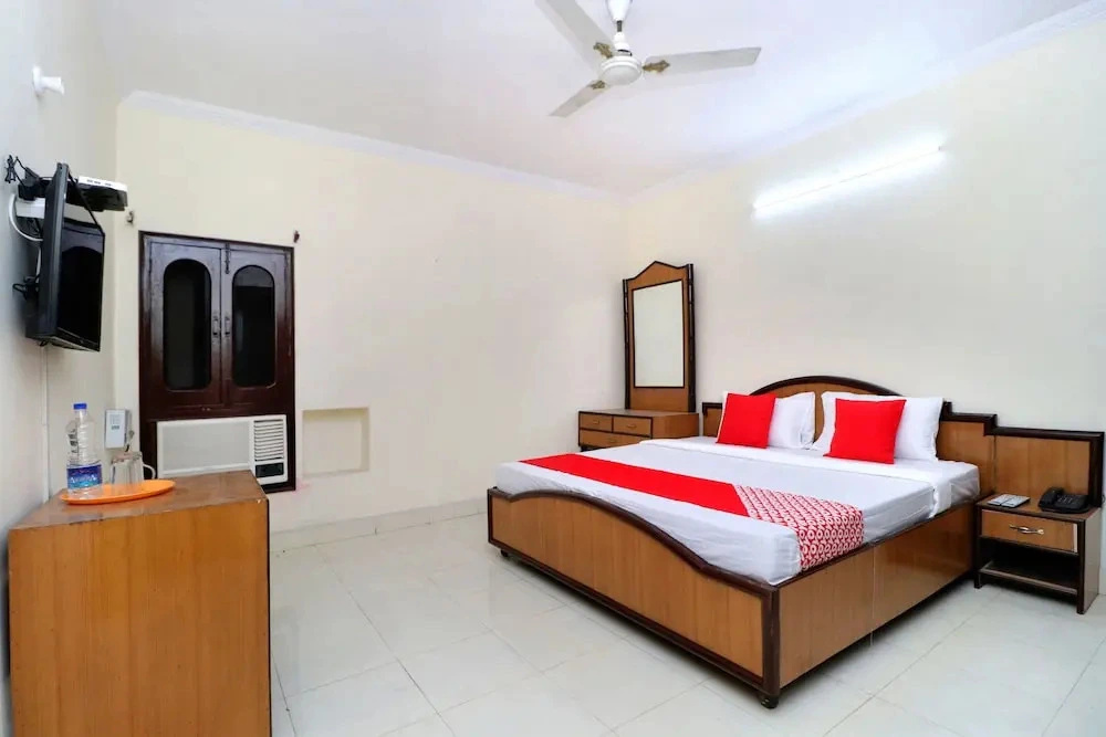 Ab Hotel By OYO Rooms