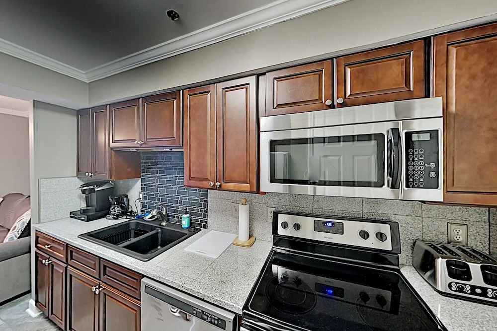 6182ndav 1 Bedroom Apts