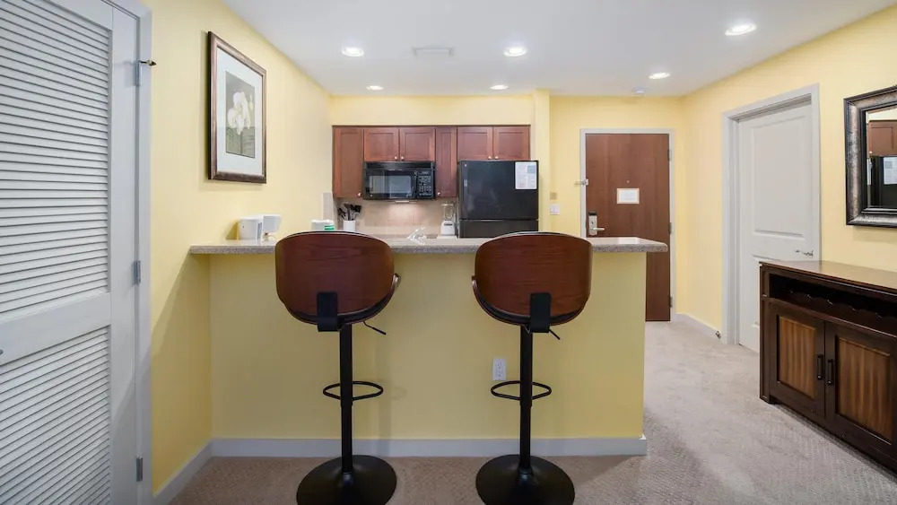 Luau I 6104 - flr1 - 1BR 1BA - (4)