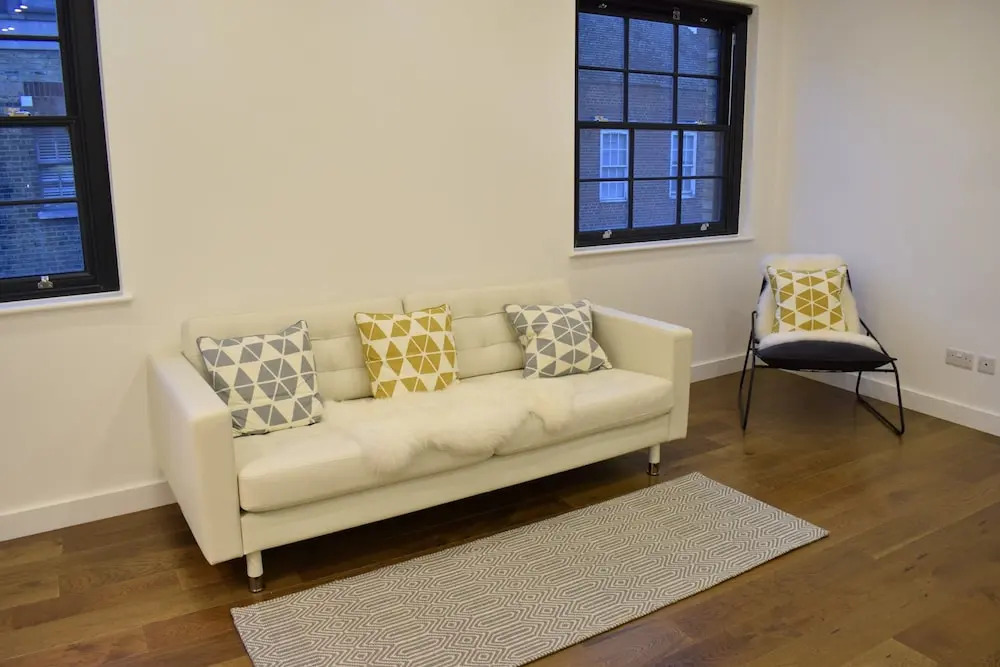 2 Bed Flat In Shadwell