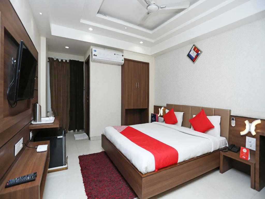 Capital O 8650 Hotel Johri Residency