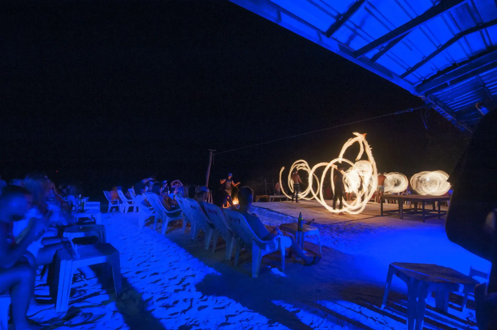 Twin Palms Hostel Phi Phi