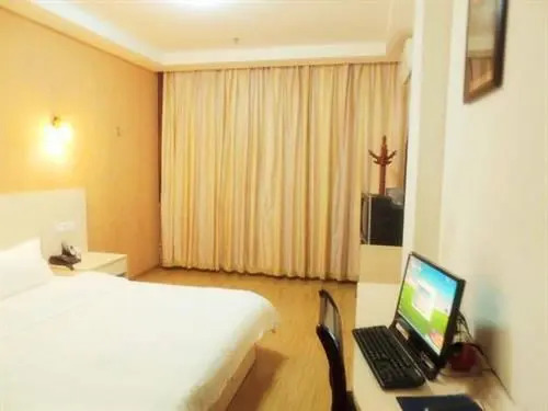 Tongcheng Hotel (Guangzhou Panyu Shiqiao)
