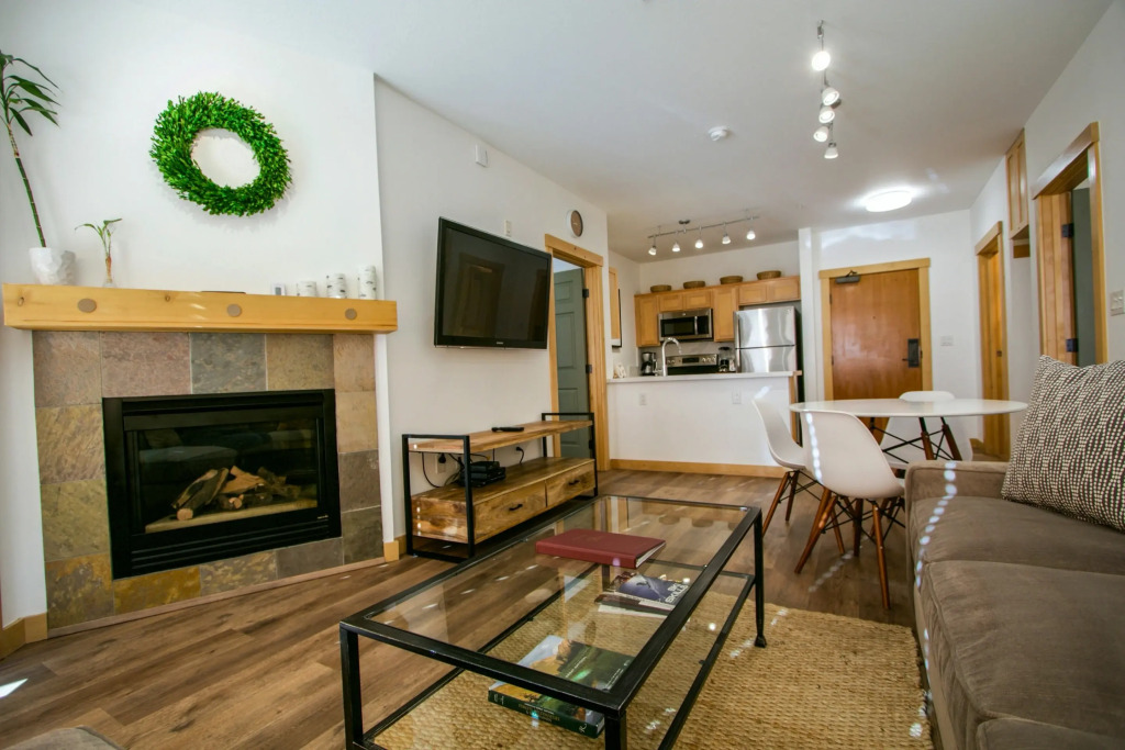 Sunstone #109 Condo