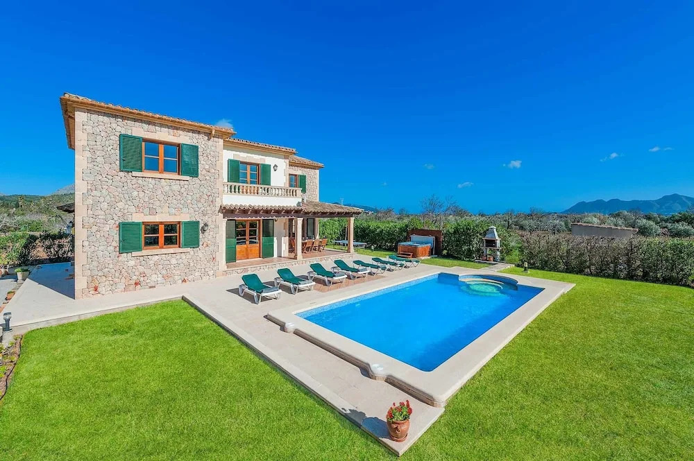 Villa Can Canavaret by SunVillas Mallorca