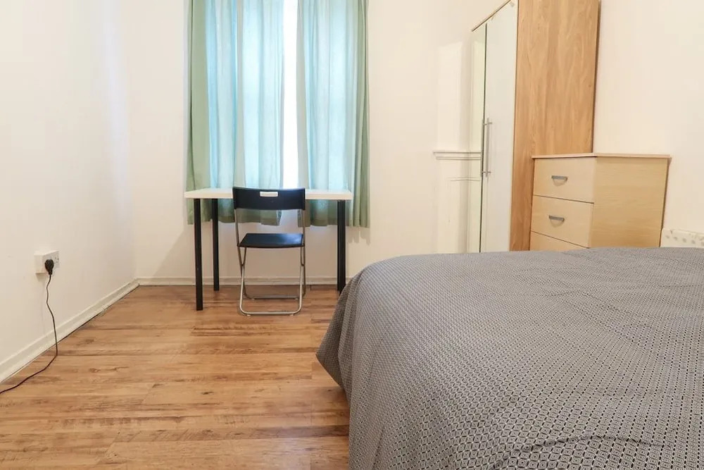 Bracken House - Deluxe Guest Room