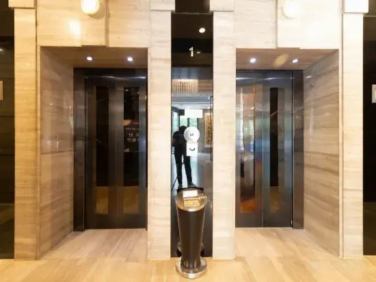 Ripple · Yun Hotel (No. 15 Middle School Store in the Center of Anshan Railway Station)