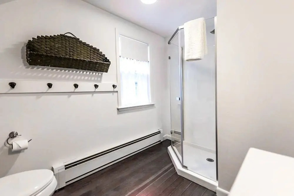 Downtown 3br On Water 3 Bedroom Home