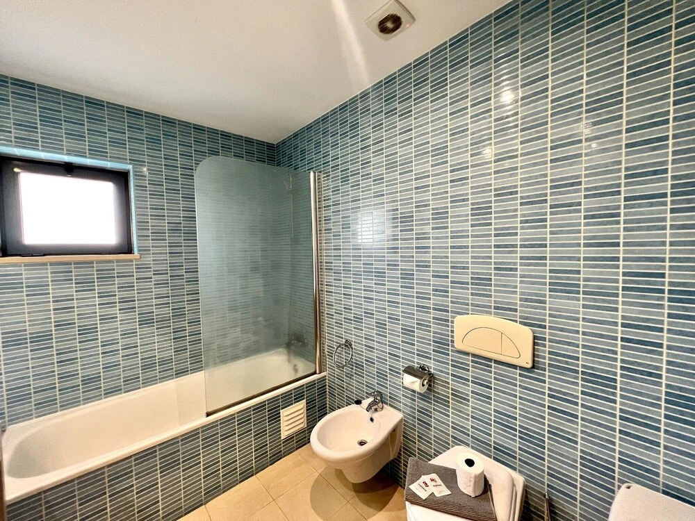 Albufeira Modern 3 With Pool by Homing