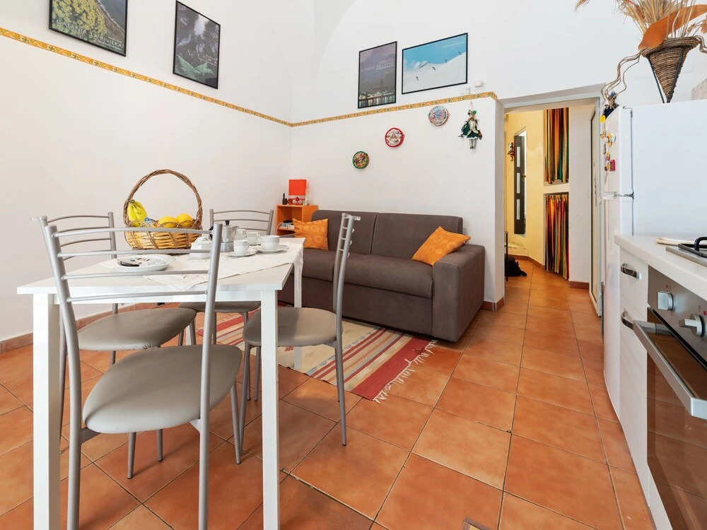 Modern Apartment in Catania Near Playa Seafront