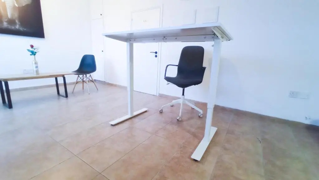 Luxury Maisonette Apartment -SEA VIEW, NETFLIX, GYM- 5 Min from Beach