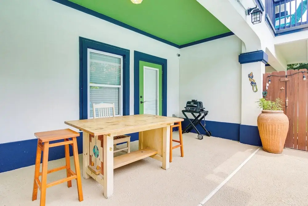 Steps to Beach: Oceanside Townhome w/ Heated Pool