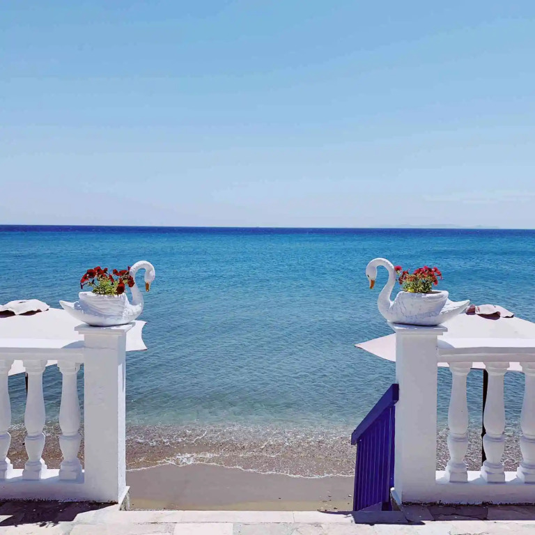 Potokaki Beachfront Hotel