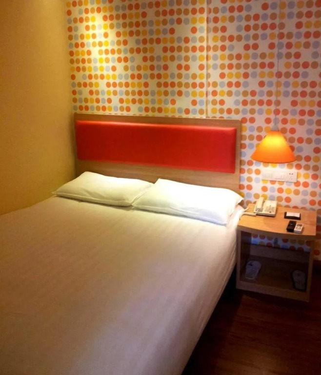 Home Inn Shanghai Renmin Square Fuzhou Road Shanghai Book Store