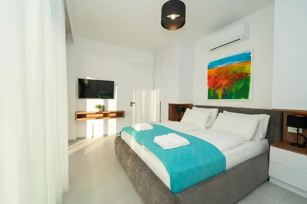 Elegant Villa Cataleya with private pool and sauna