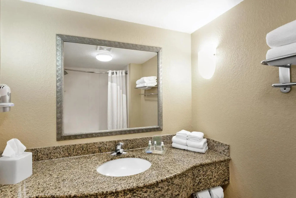 Holiday Inn Hotel & Suites Daytona Beach On The Ocean by IHG