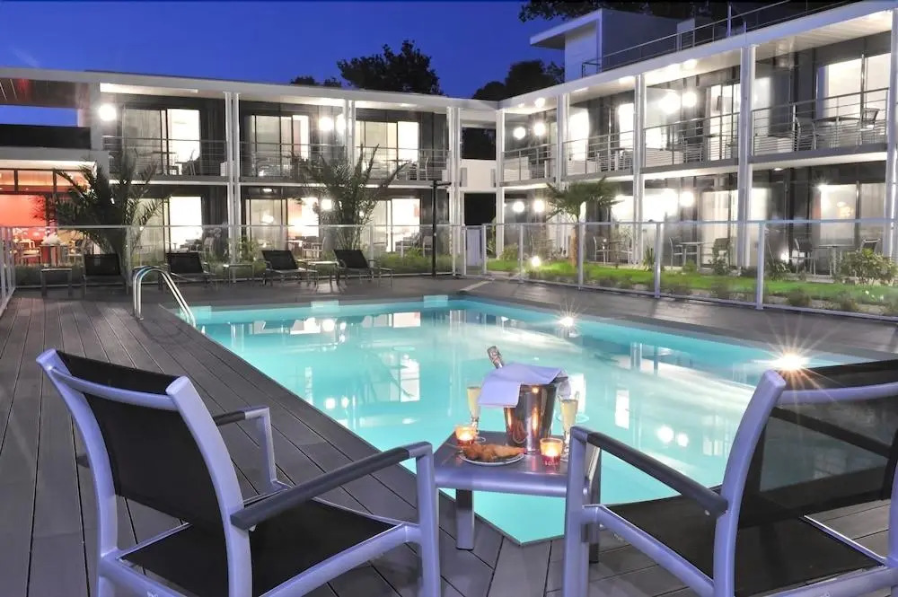 Hotel Eden Park Pau Est, avec Piscine