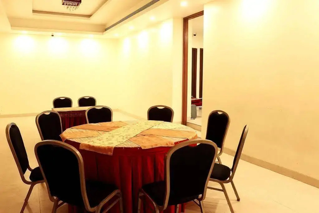 OYO 1346 Manthan Hotel