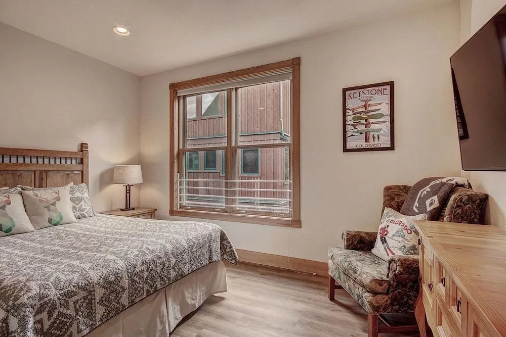 201 Mill Creek (72 River Run Road) 4 Bedroom Condo by RedAwning