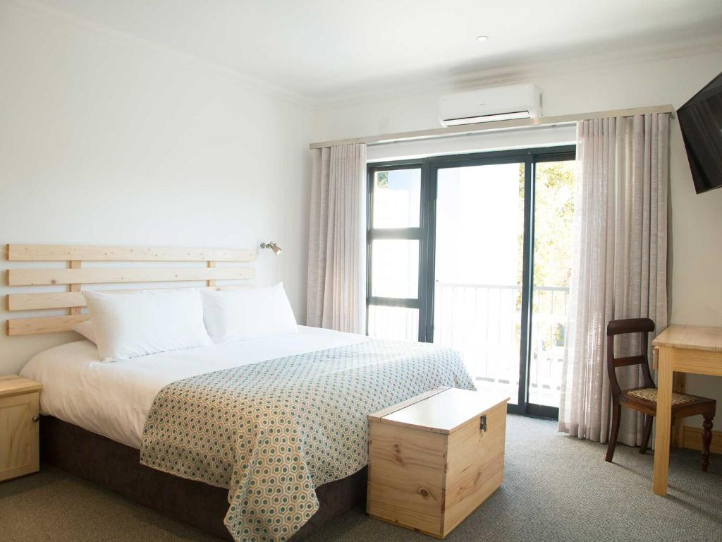 7 Ackermann Place Guest House