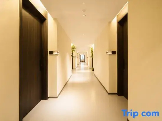 Wutong·Yinlu Hotel (Tao Xichuan Cultural and Creative District, People's Square Branch)