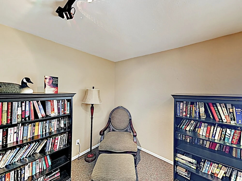 Mt. W/ Sleep Number Beds - Walk To Slopes 2 Bedroom Condo