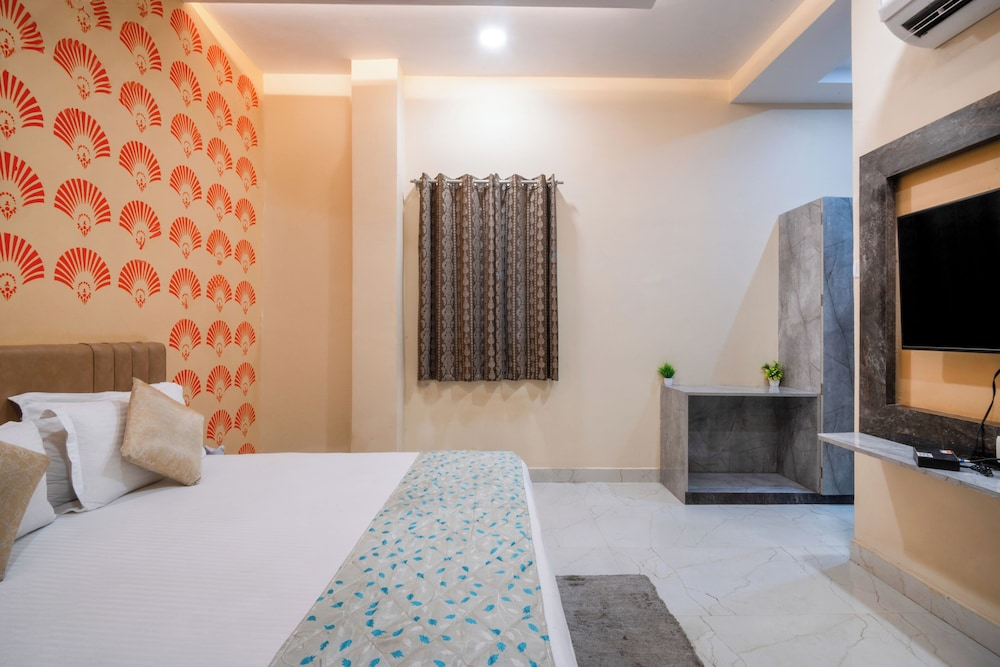 Hotel Chotiwala – 10 Mins from Kashi Vishwanath Temple