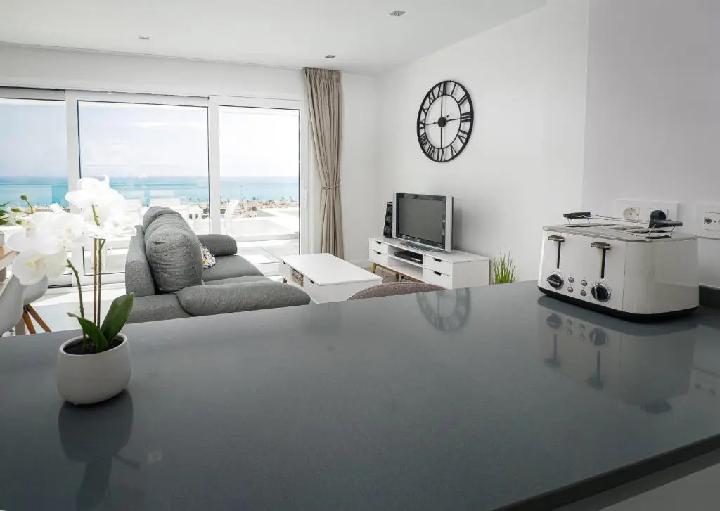 Via Celere 2326 Apartment with sea view